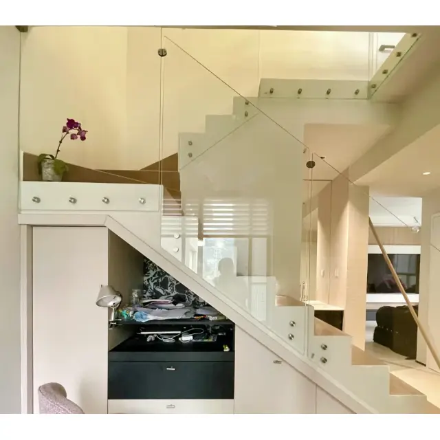 Vŕtané sklo na zábradlie